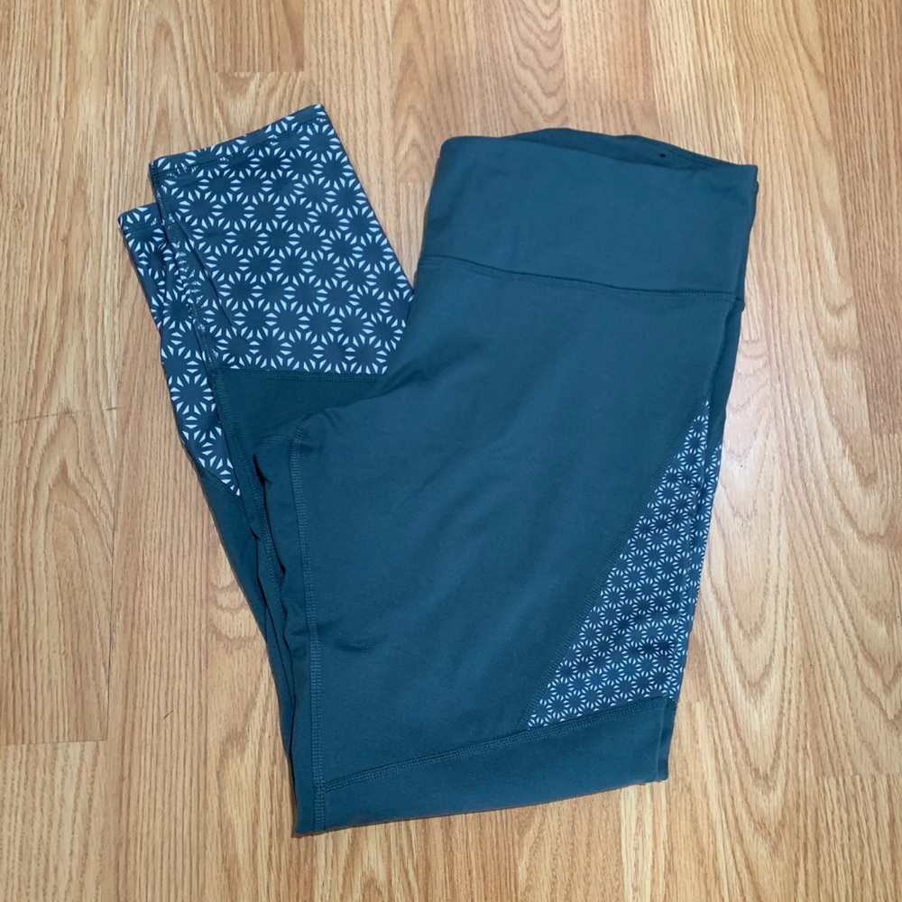 C9 Champion work out leggings olive green color XXL
